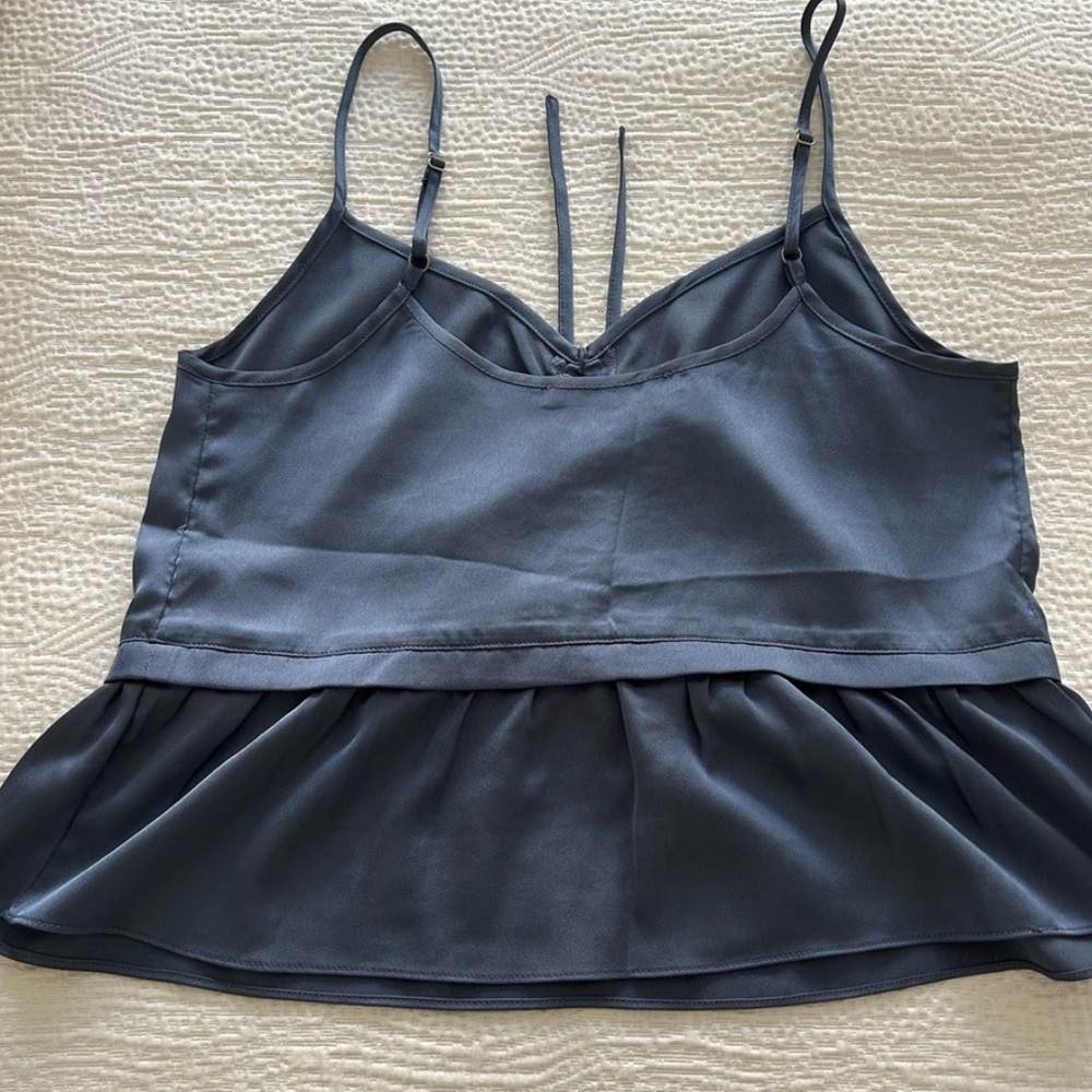 A&F peplum tank top. Size XS SILKY NAVY BLUE - Picture 2 of 3
